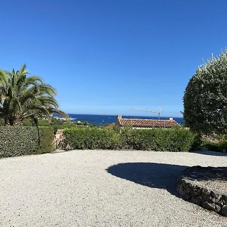 Apartment New For Rent Quiet Sea View Near The Center Sainte-Maxime