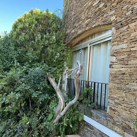 New For Rent Quiet Sea View Near The Center Apartment *